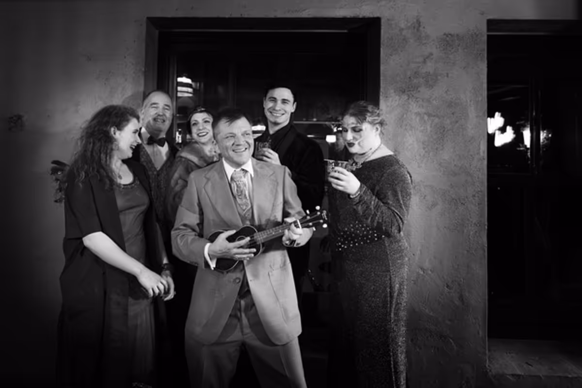 Caralynn Rose, Jeremy Southard, Amanda Rose Taddeo, Nick Condon, Richie Stone, and Amelia Segler at 