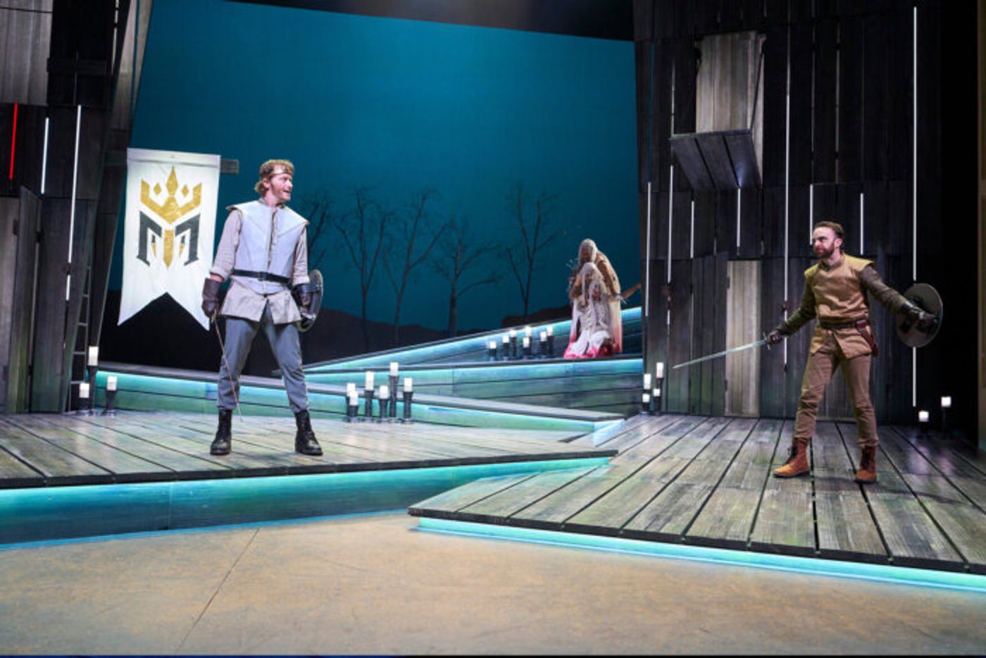 Photos: Great Lakes Theater's MACBETH  Image