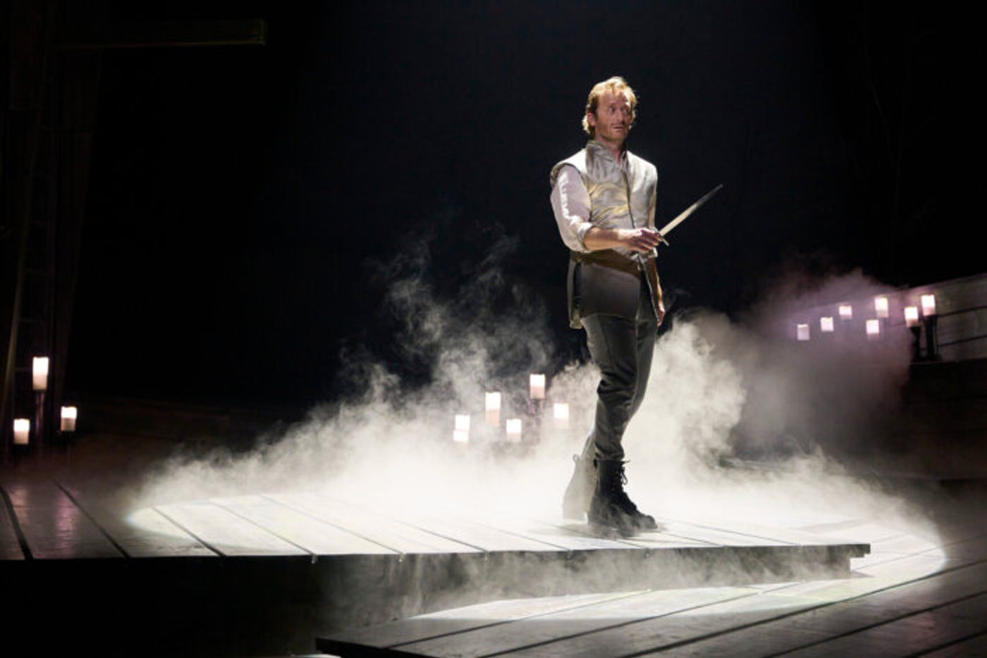 Photos: Great Lakes Theater's MACBETH  Image