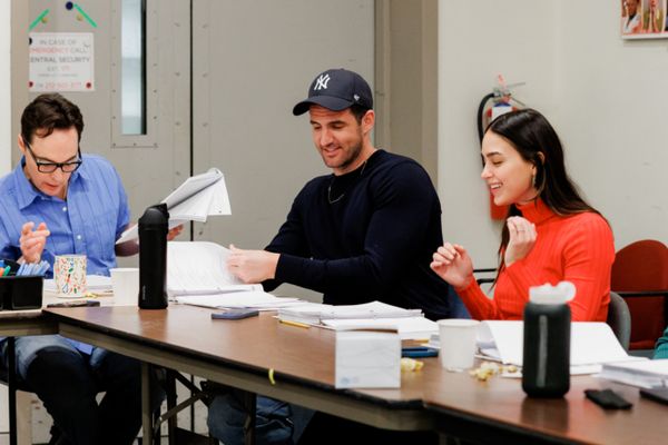 Jim Parsons, John Ridldle, Melissa Barrera Photo