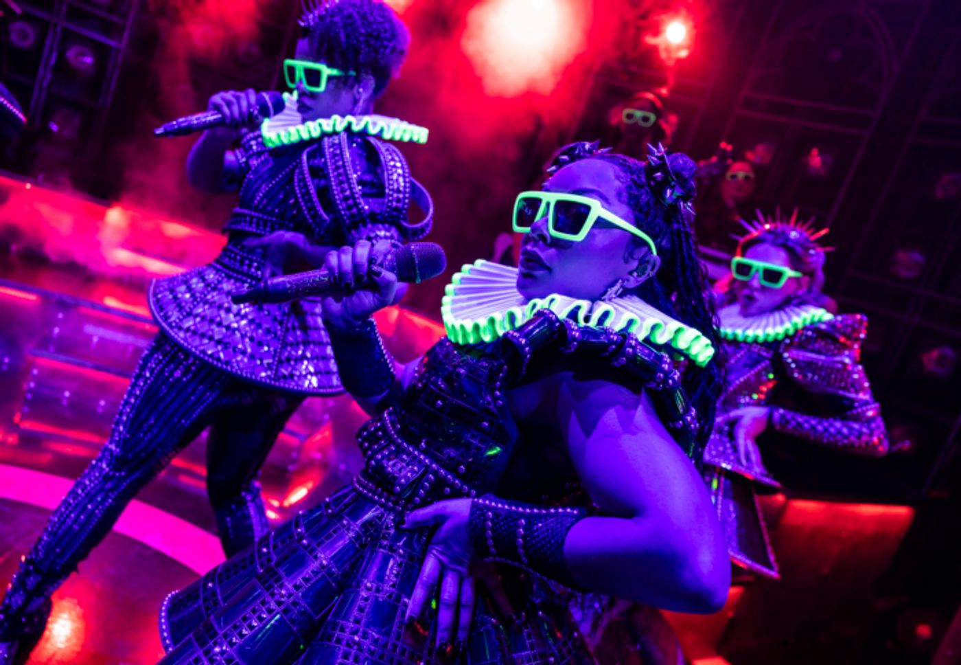 Photos: Lose Your Head Over the Current Queens of SIX in the West End  Image