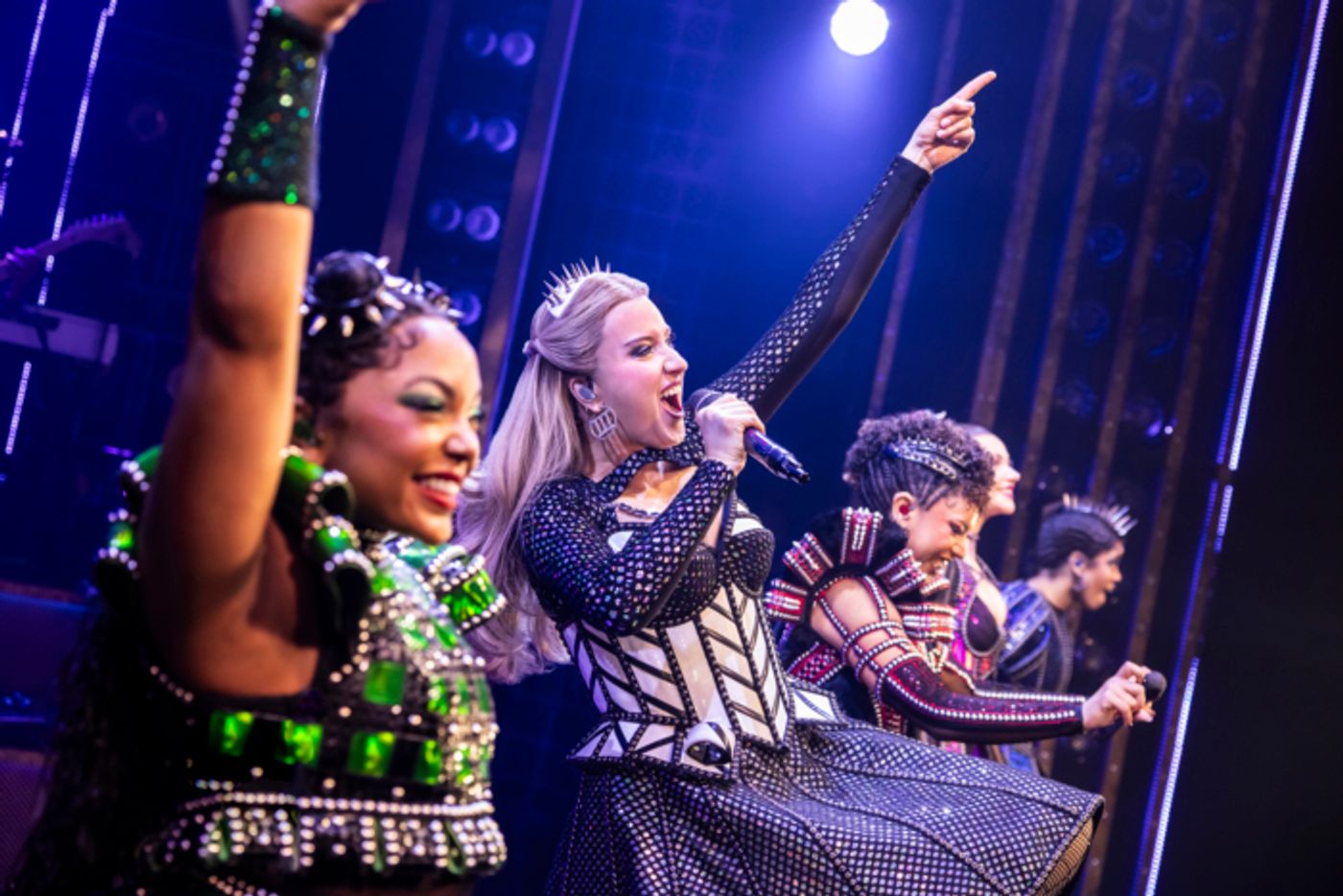 Photos: Lose Your Head Over the Current Queens of SIX in the West End  Image