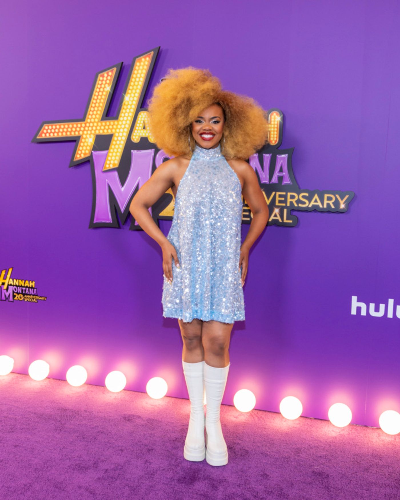 Photos: Miley Cyrus Reunites with HANNAH MONTANA Stars at 20th Anniversary Special Premiere  Image