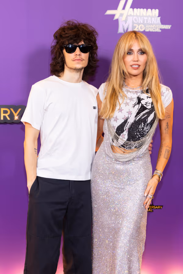 MAXX MORANDO, MILEY CYRUS Photo