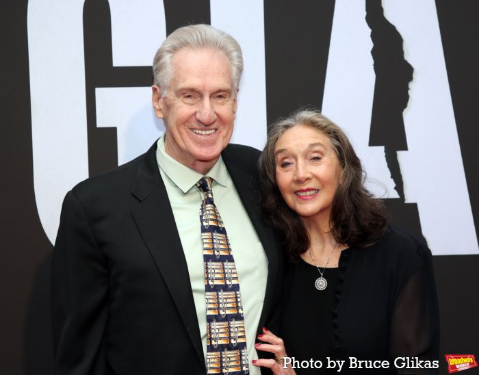 Photos: John Lithgow & GIANT Cast Walk the Red Carpet on Opening Night — photo 20 of 38