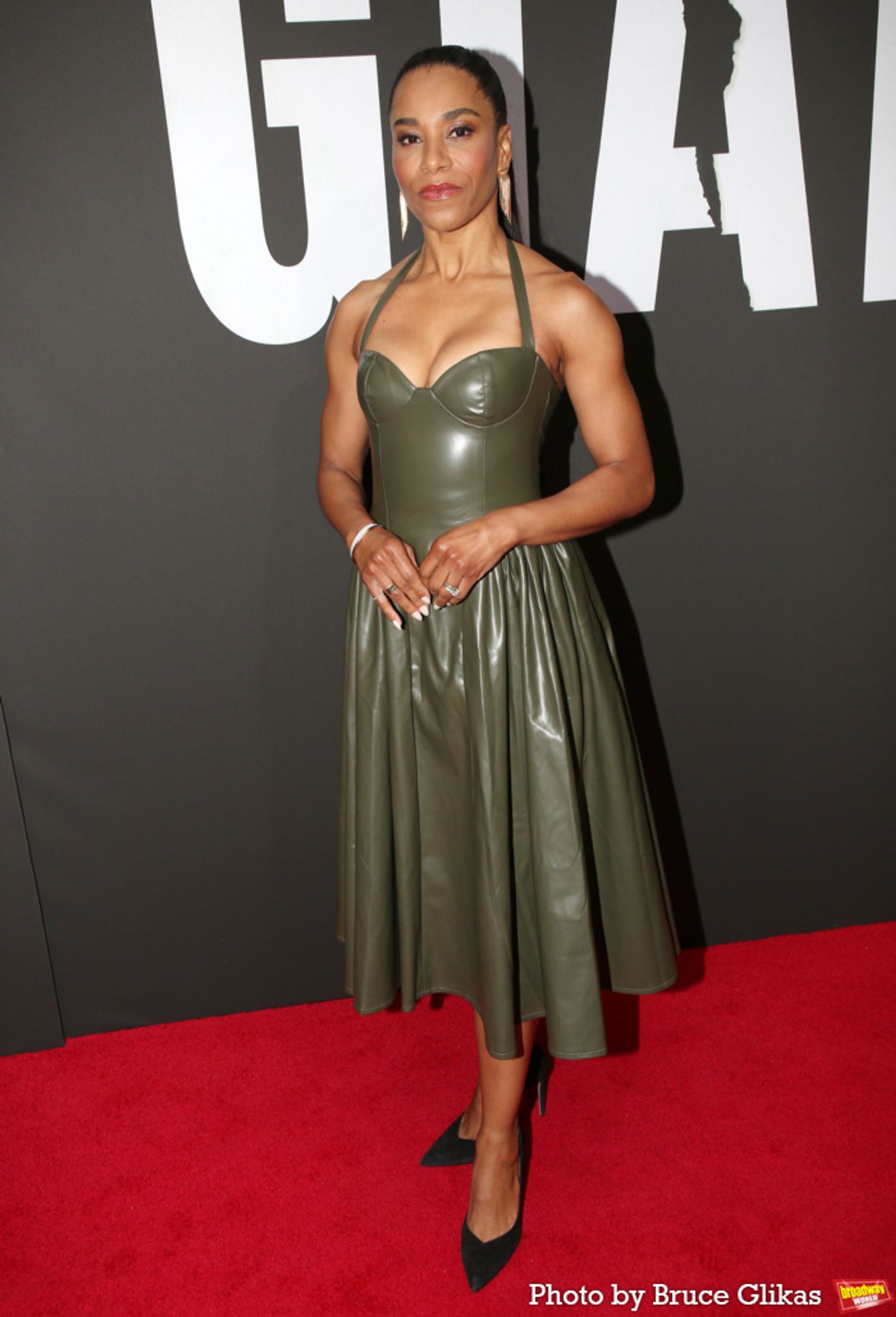 Photos: Stars Walk the Red Carpet on Opening Night of GIANT  Image