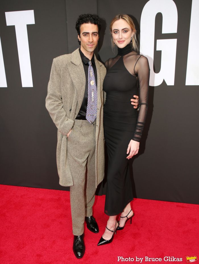 Photos: John Lithgow & GIANT Cast Walk the Red Carpet on Opening Night — photo 35 of 38