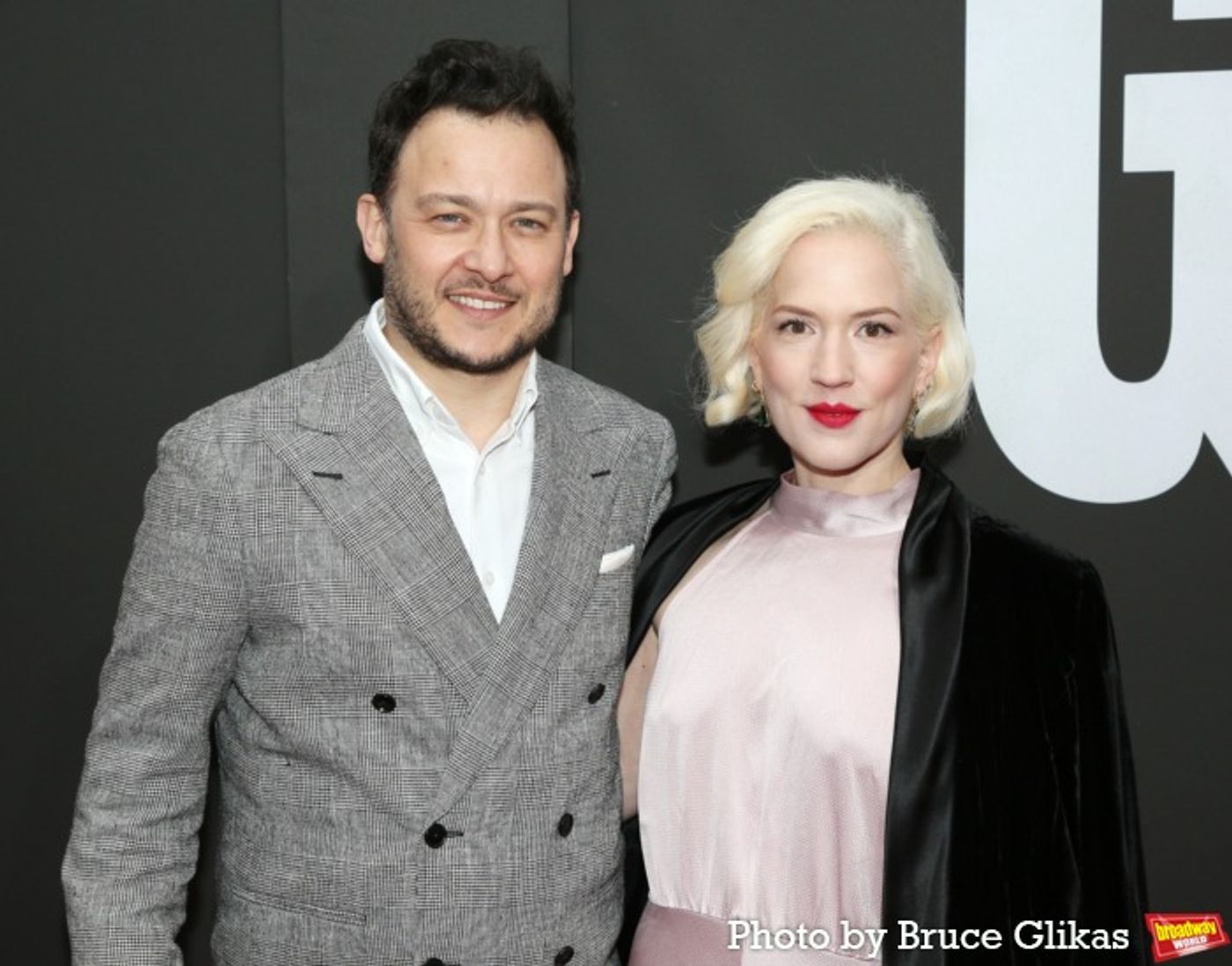 Photos: John Lithgow & GIANT Cast Walk the Red Carpet on Opening Night  Image