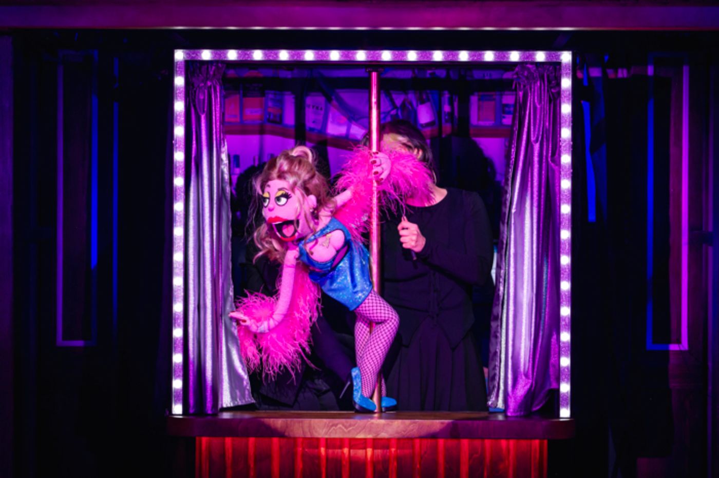 Photos: AVENUE Q Returns to the West End  Image