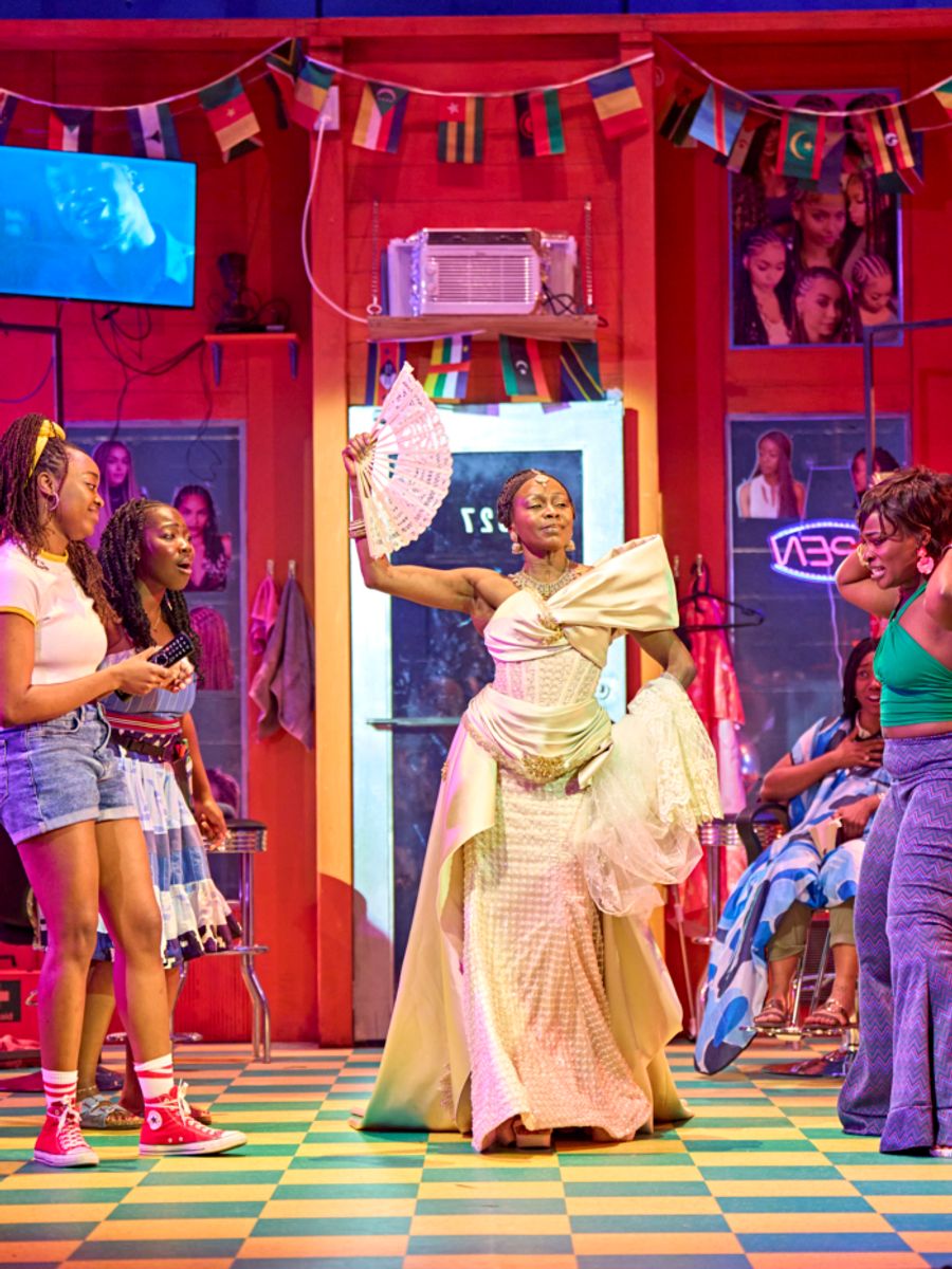 Photos: JAJA'S AFRICAN HAIR BRAIDING Makes UK Premiere  Image