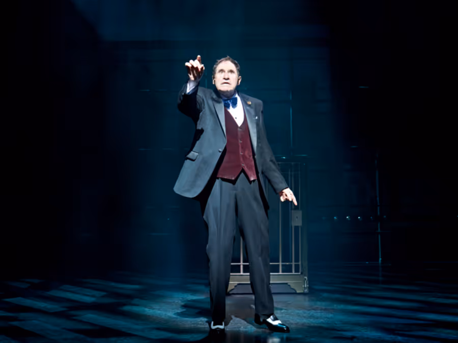 Photos: Richard Kind Returns to THE PRODUCERS in the West End Image