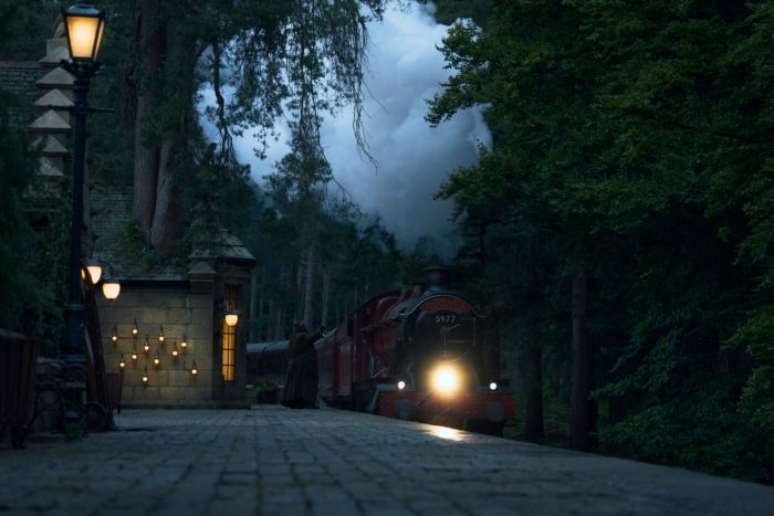 Video/Photos: See John Lithgow, Janet McTeer & More in Teaser for HARRY POTTER Series Image