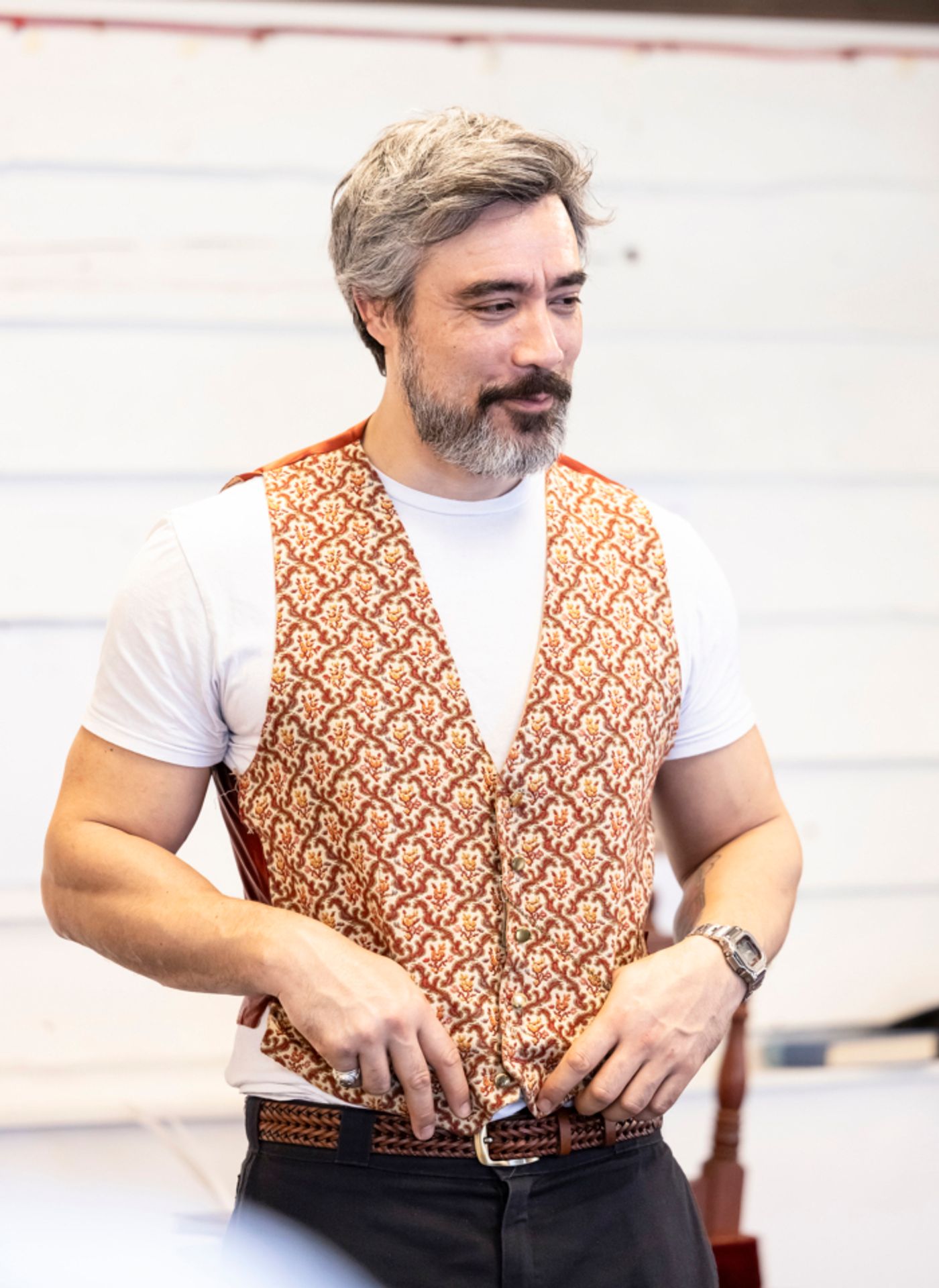 Photos: In Rehearsal For VICTORIA: A QUEEN UNBOUND at the Watermill Theatre Photos: In Rehearsal For VICTORIA: A QUEEN UNBOUND at the Watermill Theatre Image