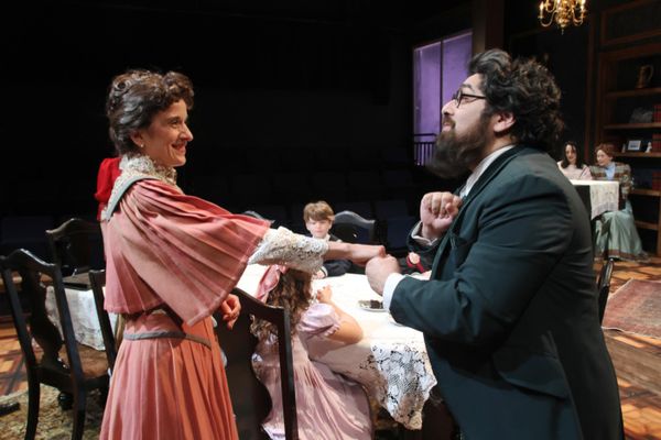 Laura Kaldis as Eva and Zack Varela as Ludwig Photo