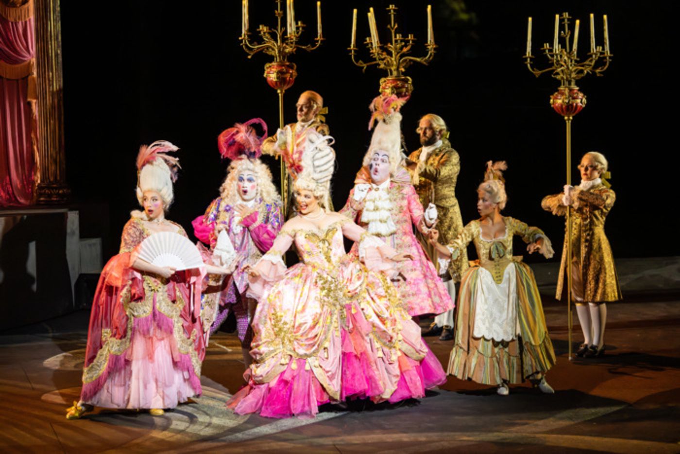 Photos: Massive PHANTOM Opens Outdoors on the Sydney Harbour  Image