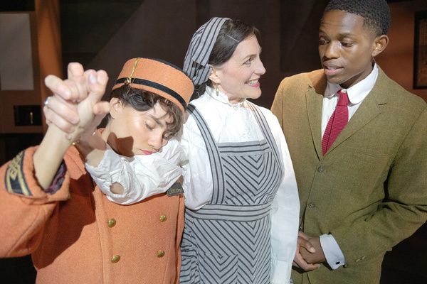 PHOTOS: Open Fist/Circle X's Co-production of Kafka’s AMERIKA OR, THE MAN WHO DISAPPEARED — photo 11 of 21