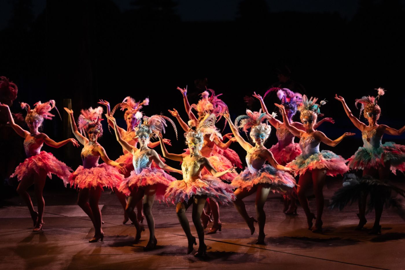 REVIEW: THE PHANTOM OF THE OPERA Returns to Handa Opera On Sydney Harbour With A Revival Of Simon Phillips’ 2022 Production.  Image