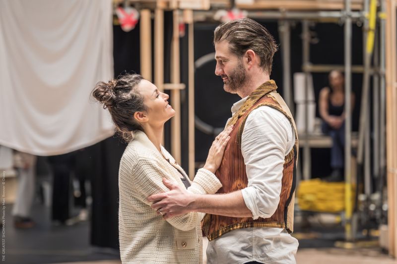 Photos: Oliver Tompsett, Samantha Barks, and More in Rehearsal For THE GREATEST SHOWMAN — photo 11 of 12