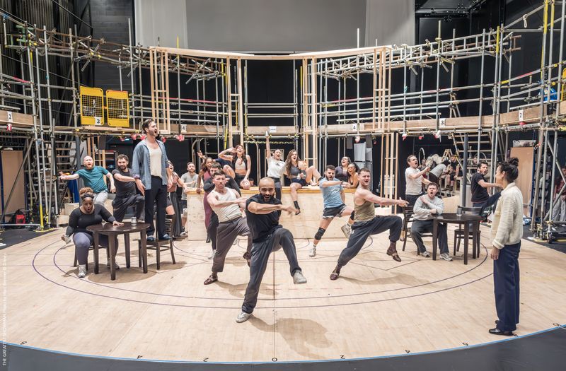 Photos: Oliver Tompsett, Samantha Barks, and More in Rehearsal For THE GREATEST SHOWMAN — photo 1 of 12