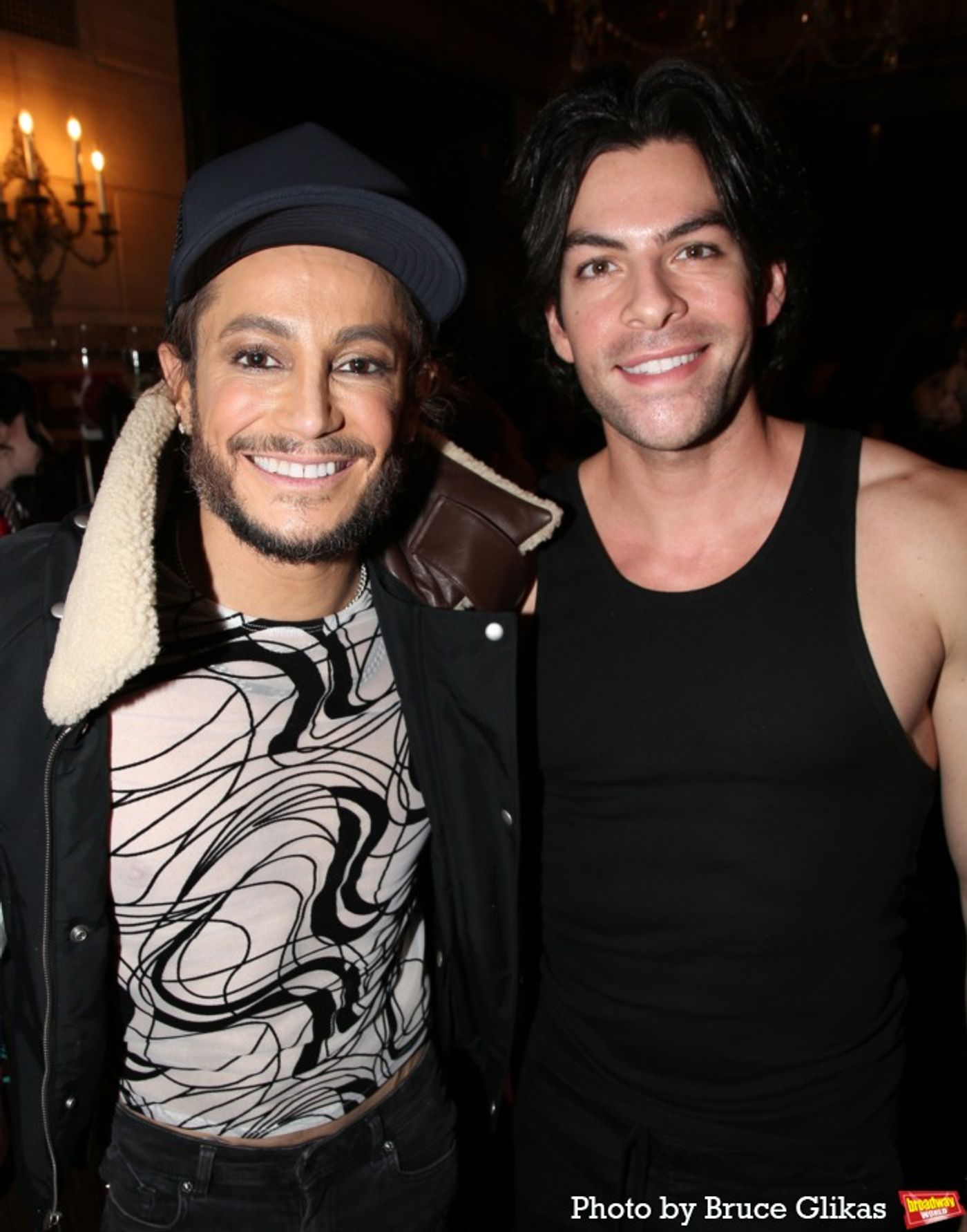 Photos: Julie Chen, Marissa Jaret Winokur & Iain Armitage Visit TITANIQUE Photos: Julie Chen, Marissa Jaret Winokur & Iain Armitage Visit TITANIQUE Image