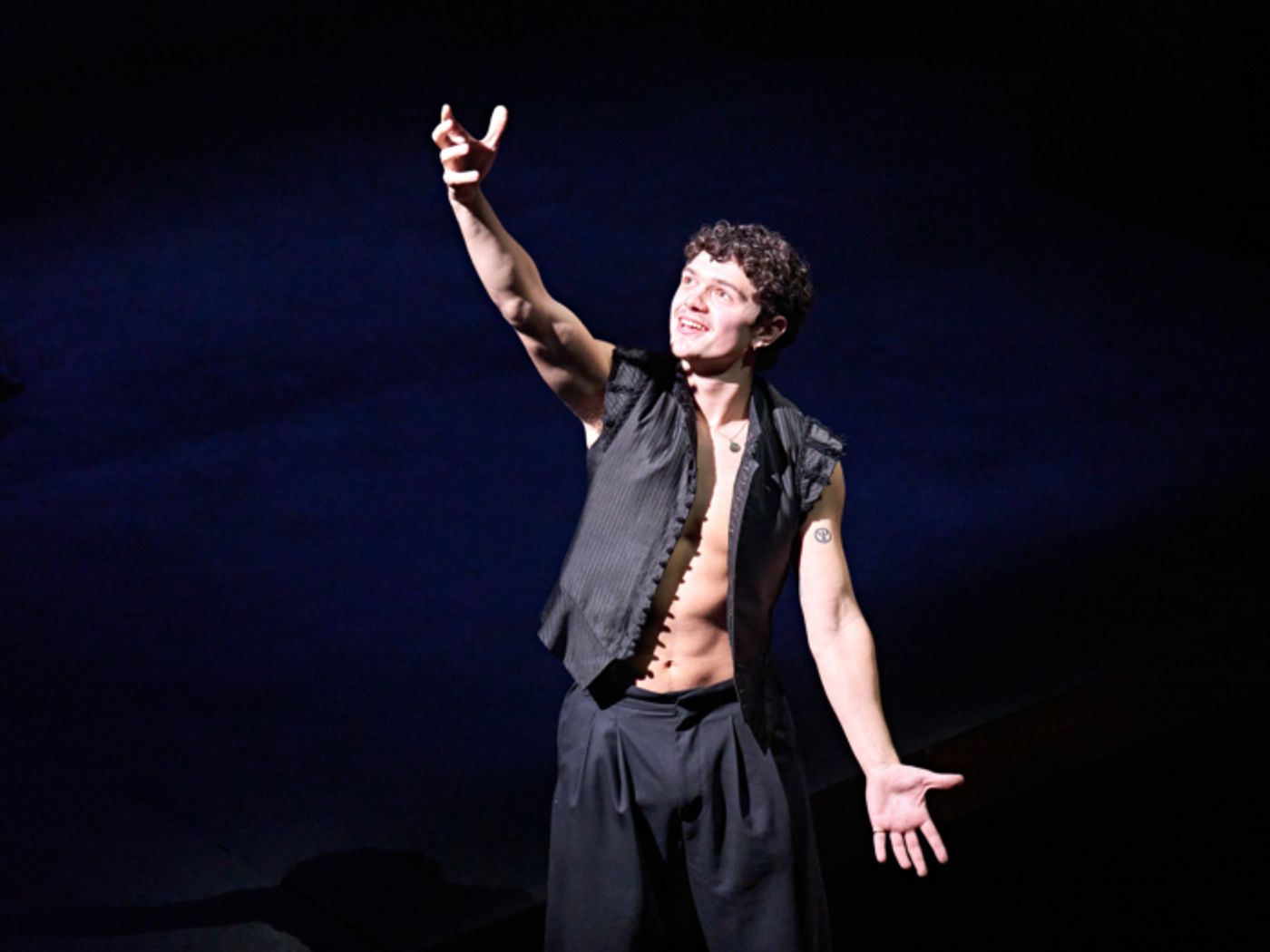 Photos: Sadie Sink and Noah Jupe in ROMEO & JULIET  Image