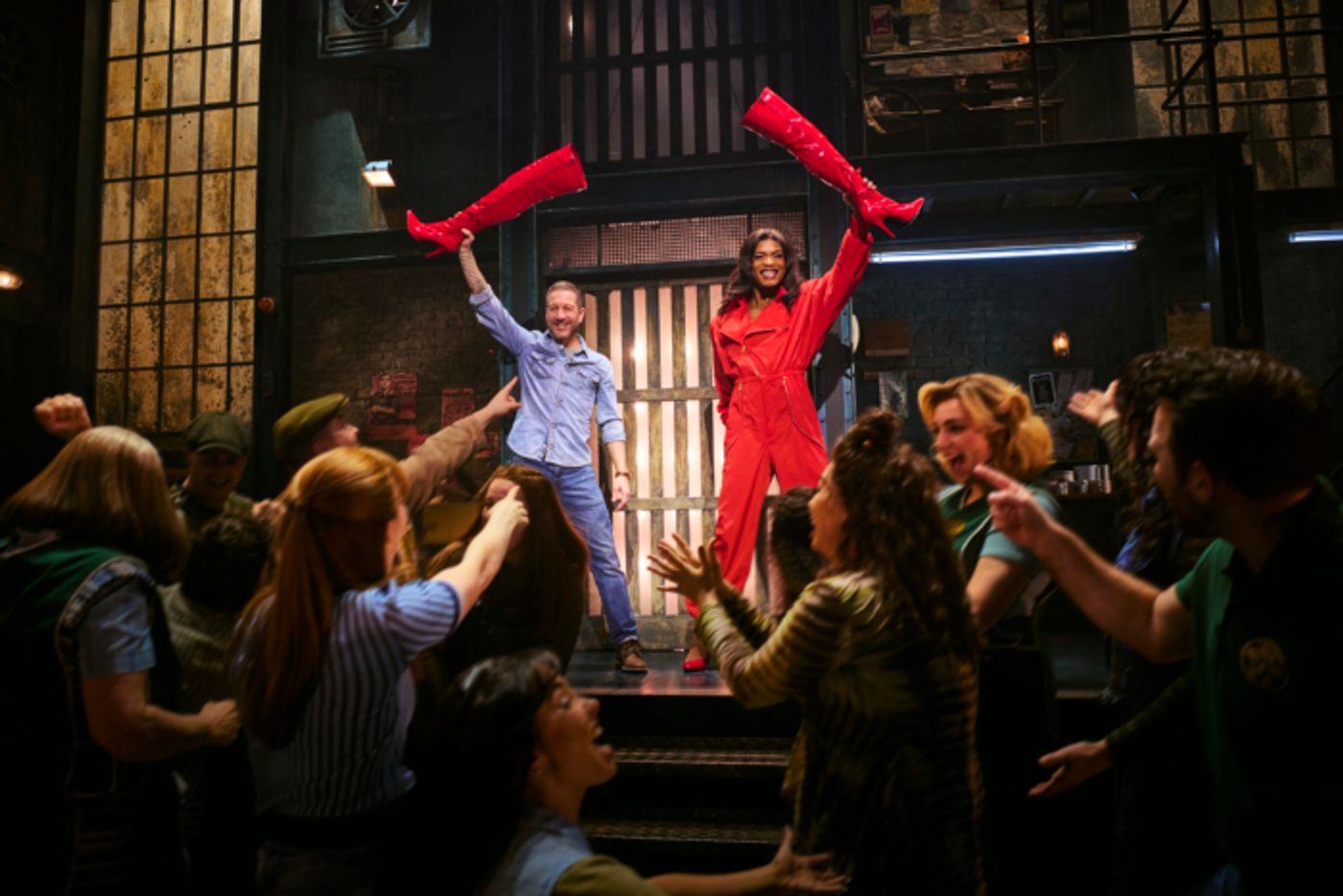 Photos: Johannes Radebe, Matt Cardle, and More in KINKY BOOTS  Image