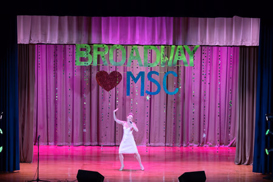 Photos: Broadway Stars Come Out In Support Of The Manhattan School For Children Image