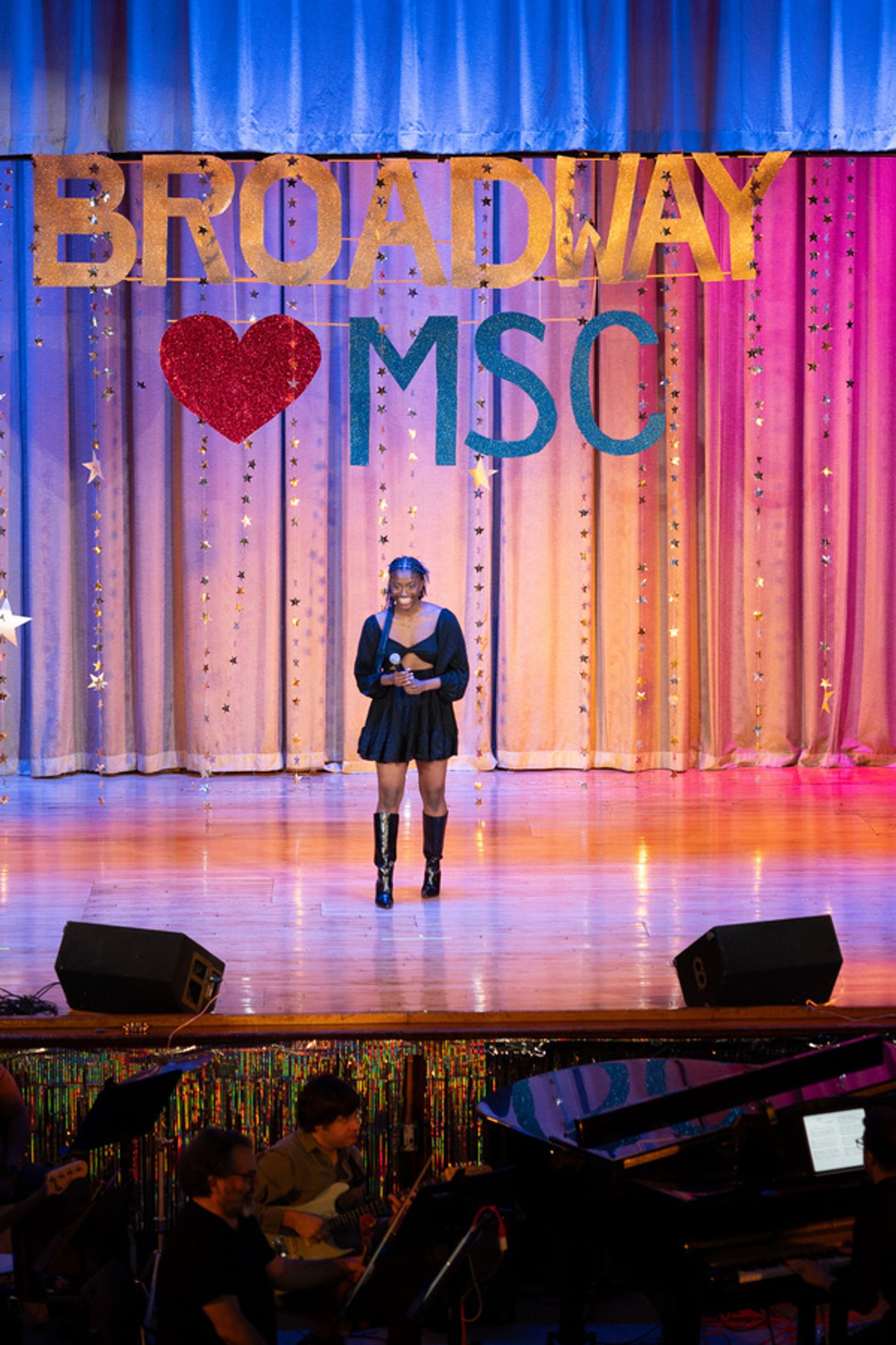 Photos: Broadway Stars Come Out In Support Of The Manhattan School For Children  Image