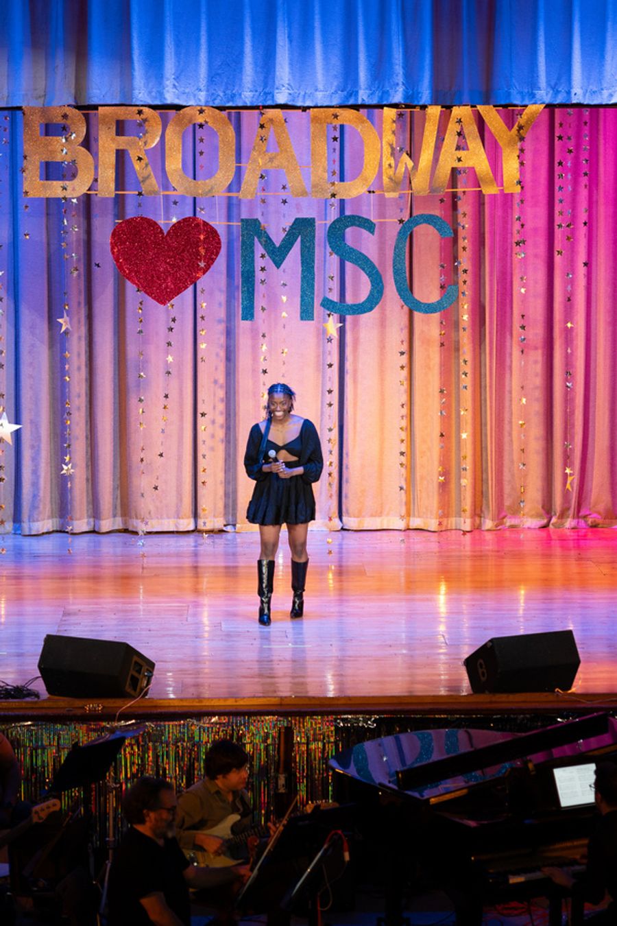 Photos: Broadway Stars Come Out In Support Of The Manhattan School For Children Image