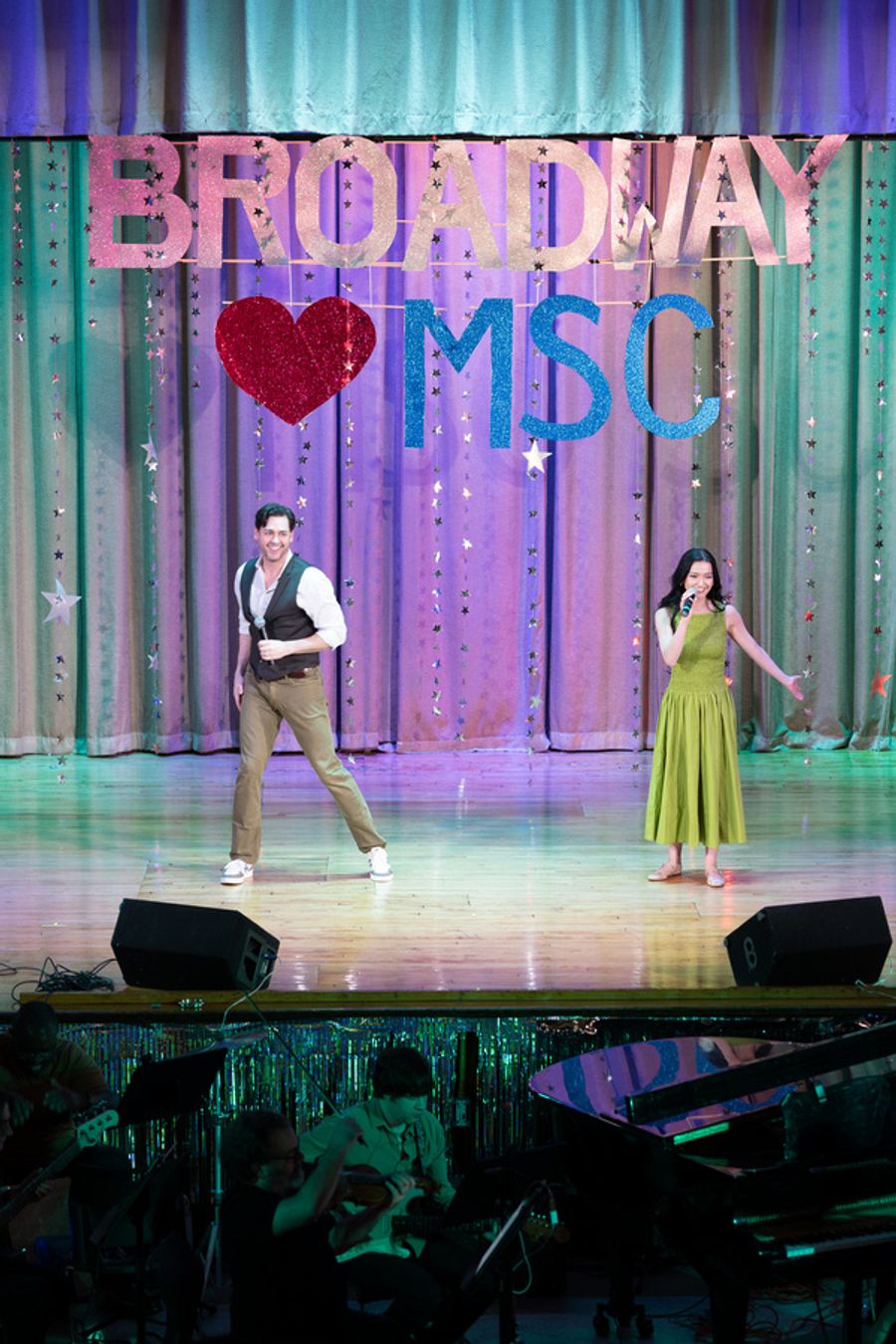 Photos: Broadway Stars Come Out In Support Of The Manhattan School For Children Image