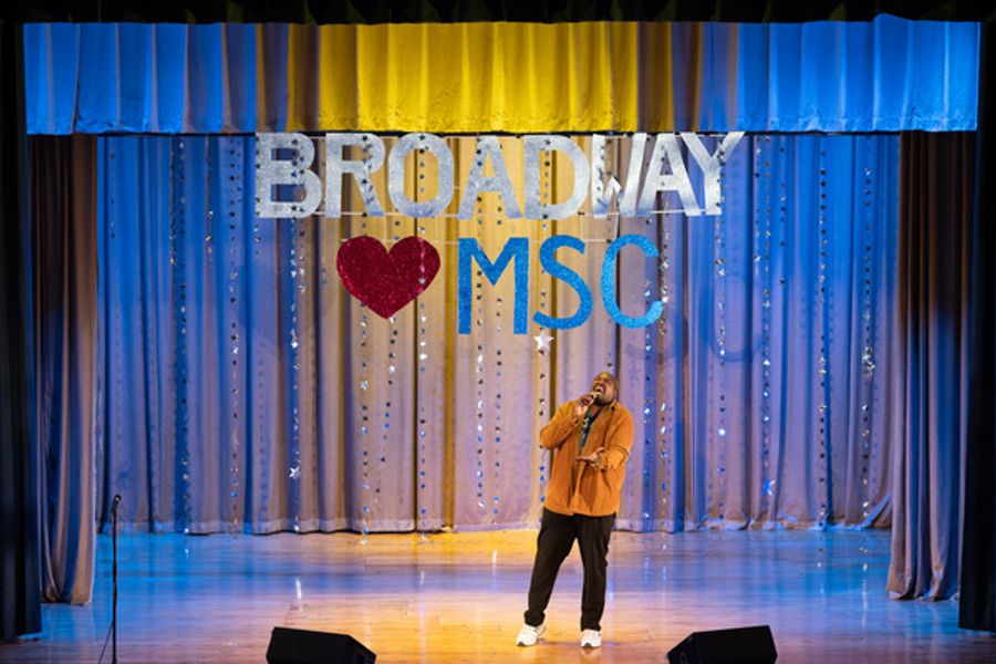 Photos: Broadway Stars Come Out In Support Of The Manhattan School For Children Image