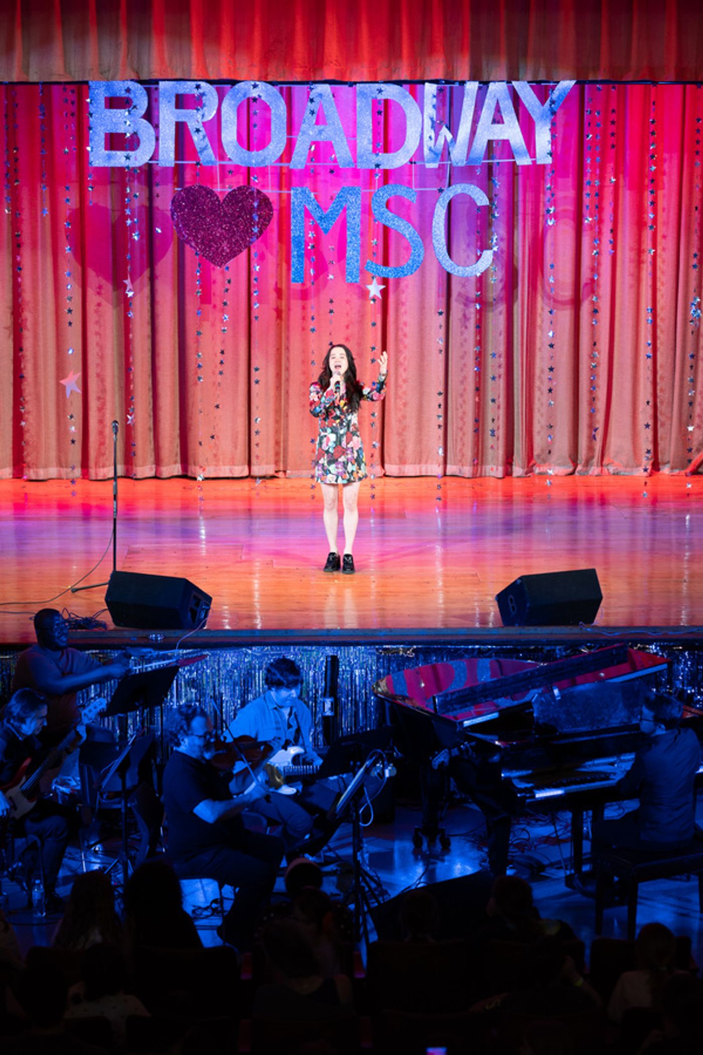 Photos: Broadway Stars Come Out In Support Of The Manhattan School For Children  Image