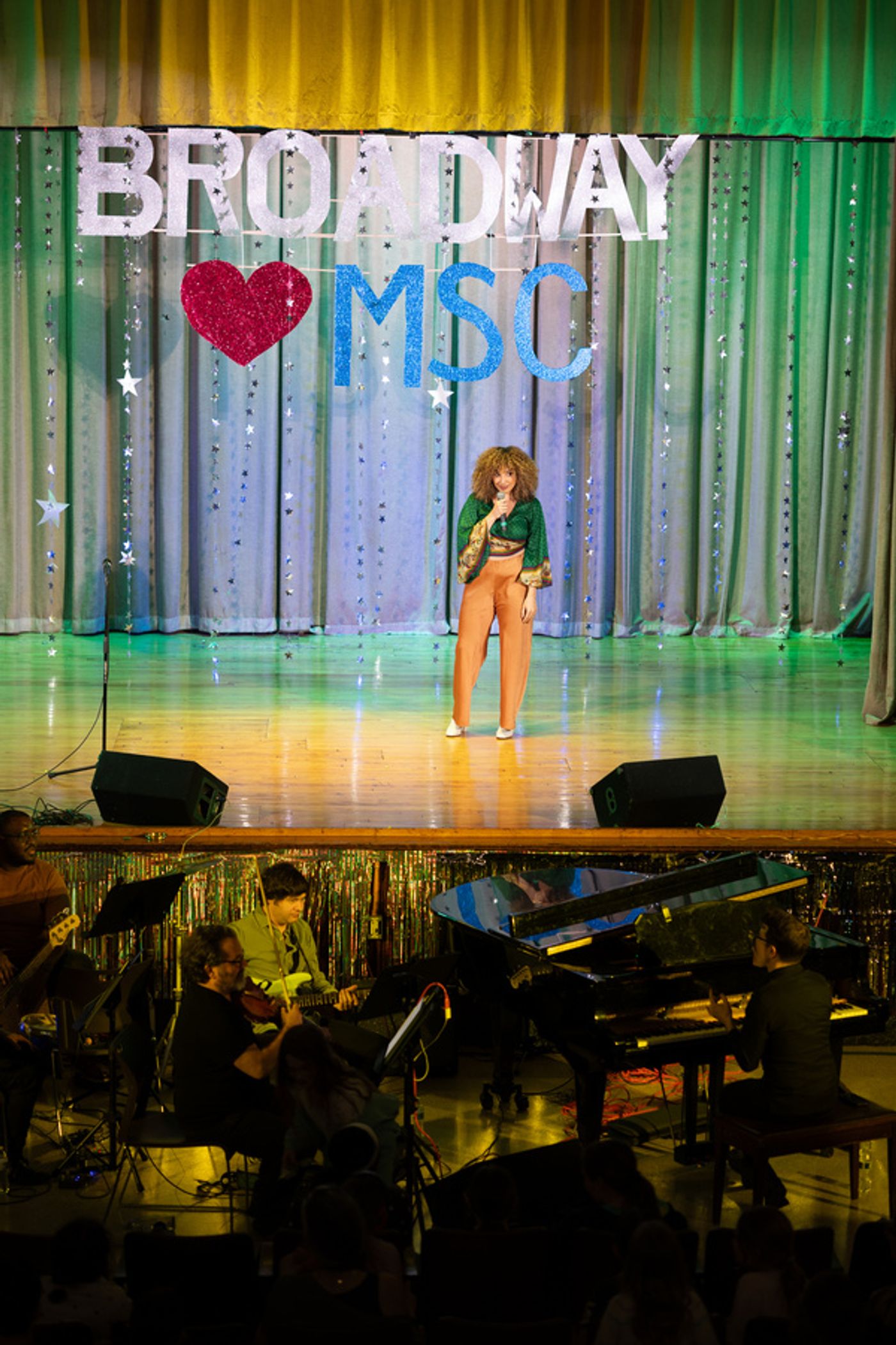 Photos: Broadway Stars Come Out In Support Of The Manhattan School For Children  Image