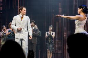 Reeve Carney & Eva Noblezada Photo