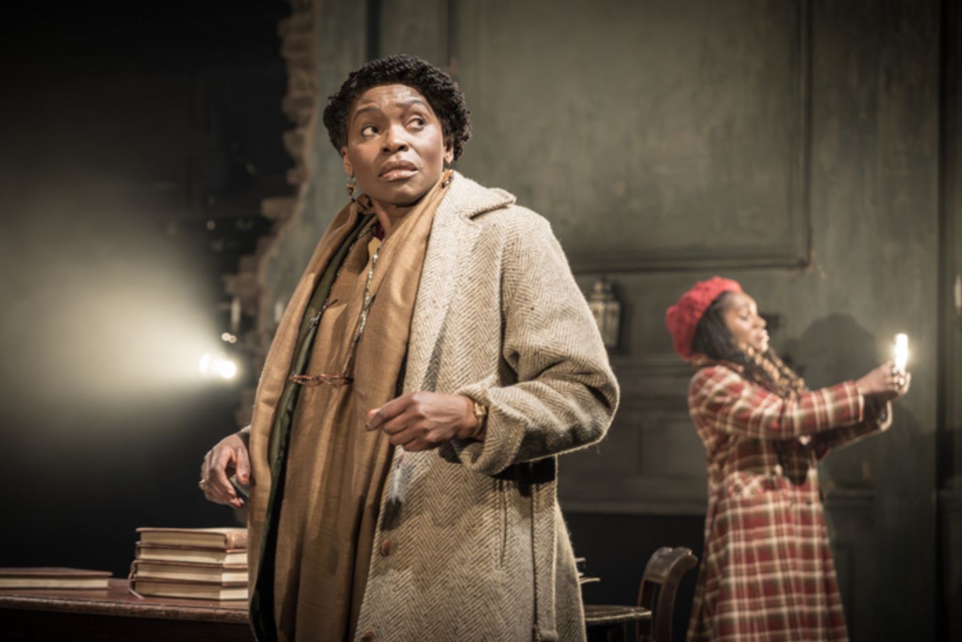 Photos: Rakie Ayola, Sylvestra Le Touzel, Cherrelle Skeete in THE AUTHENTICATOR in the UK Photos: Rakie Ayola, Sylvestra Le Touzel, Cherrelle Skeete in THE AUTHENTICATOR in the UK Image