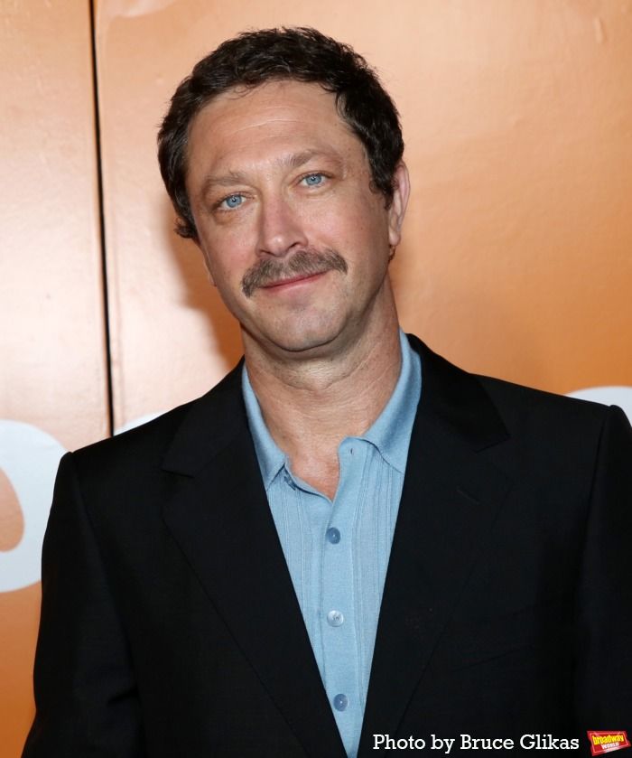 Photos: DOG DAY AFTERNOON Company on the Opening Night Red Carpet — photo 8 of 65