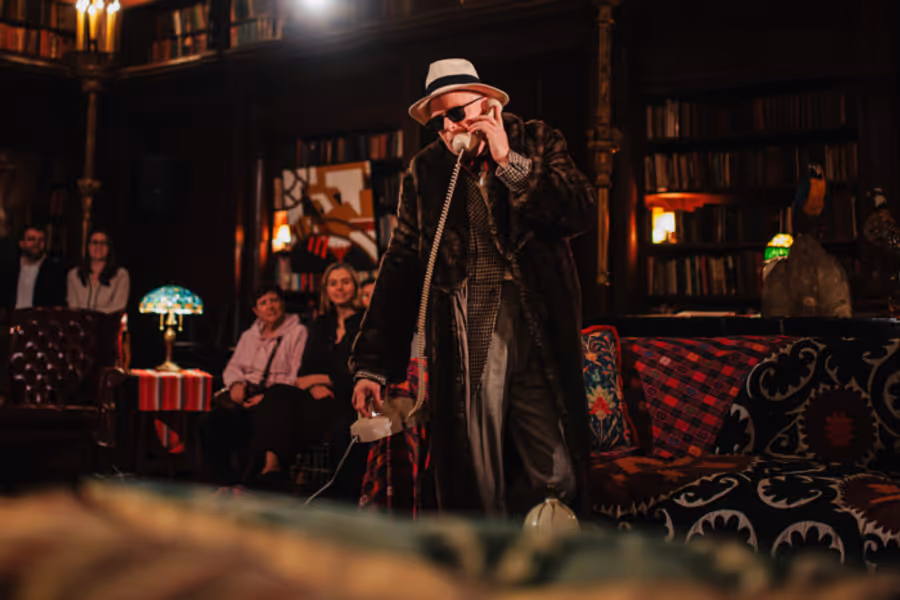 Photos: Jesse Tyler Ferguson as Truman Capote in TRU Off-Broadway Image
