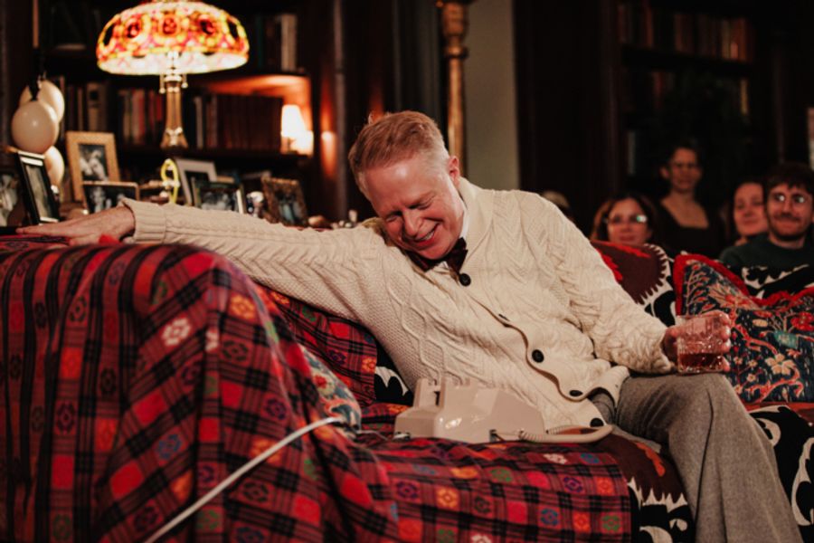 Photos: Jesse Tyler Ferguson as Truman Capote in TRU Off-Broadway Image