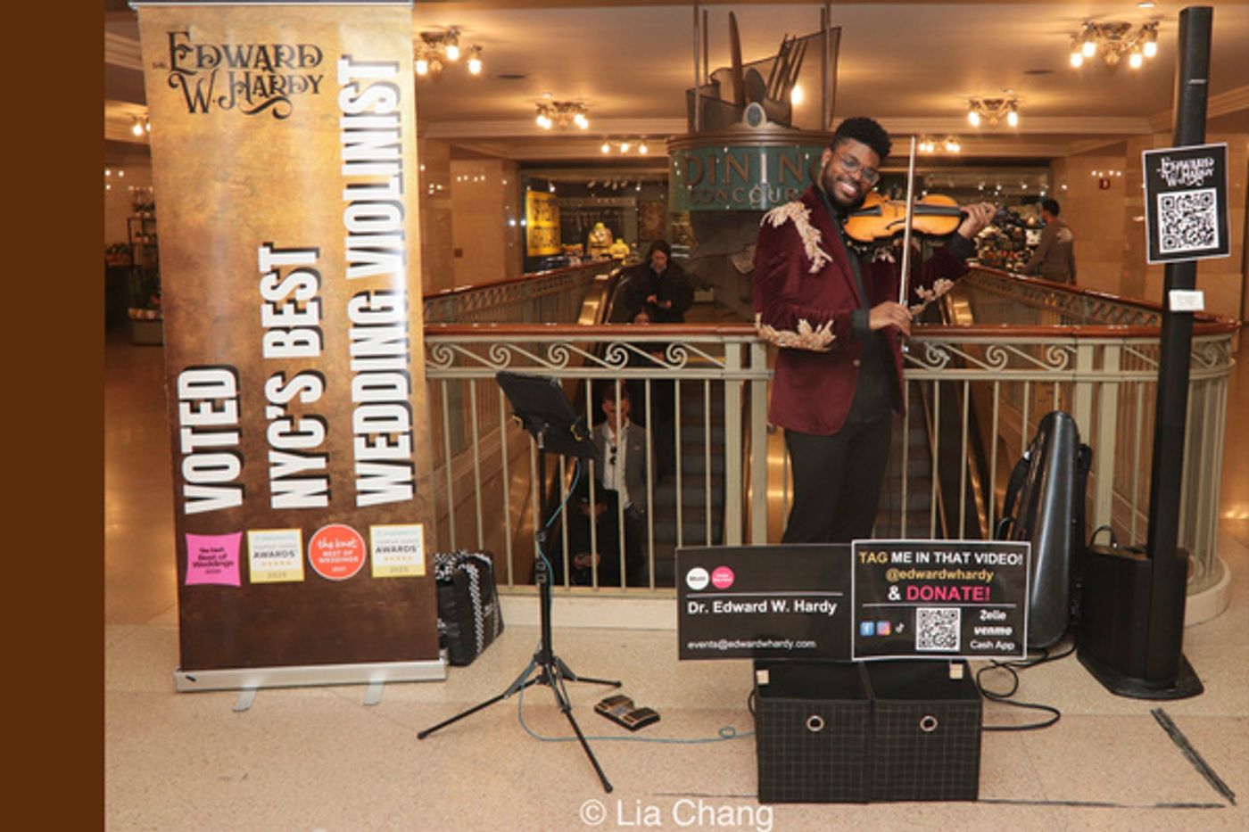 Photos: Edward W. Hardy Brings SUBWAY SERIES To Grand Central Terminal Photos: Edward W. Hardy Brings SUBWAY SERIES To Grand Central Terminal Image