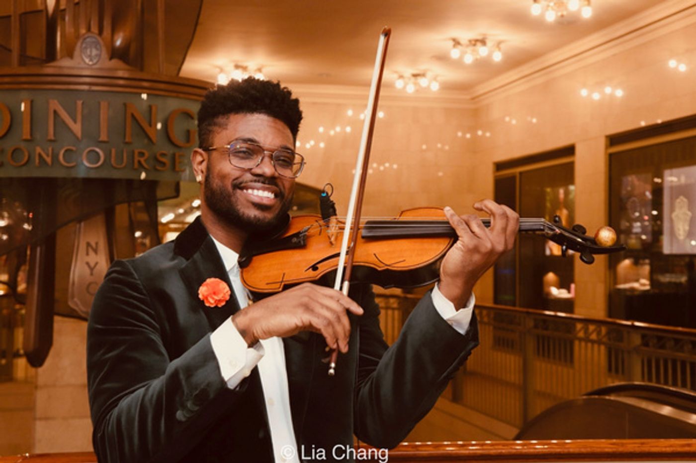Photos: Edward W. Hardy Brings SUBWAY SERIES To Grand Central Terminal Photos: Edward W. Hardy Brings SUBWAY SERIES To Grand Central Terminal Image