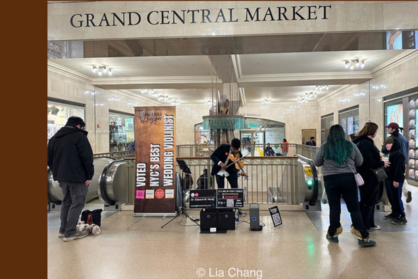 Photos: Edward W. Hardy Brings SUBWAY SERIES To Grand Central Terminal Photos: Edward W. Hardy Brings SUBWAY SERIES To Grand Central Terminal Image