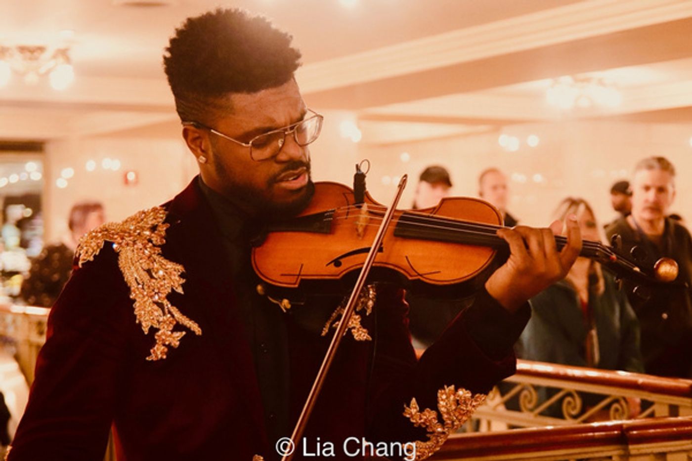 Photos: Edward W. Hardy Brings SUBWAY SERIES To Grand Central Terminal Photos: Edward W. Hardy Brings SUBWAY SERIES To Grand Central Terminal Image