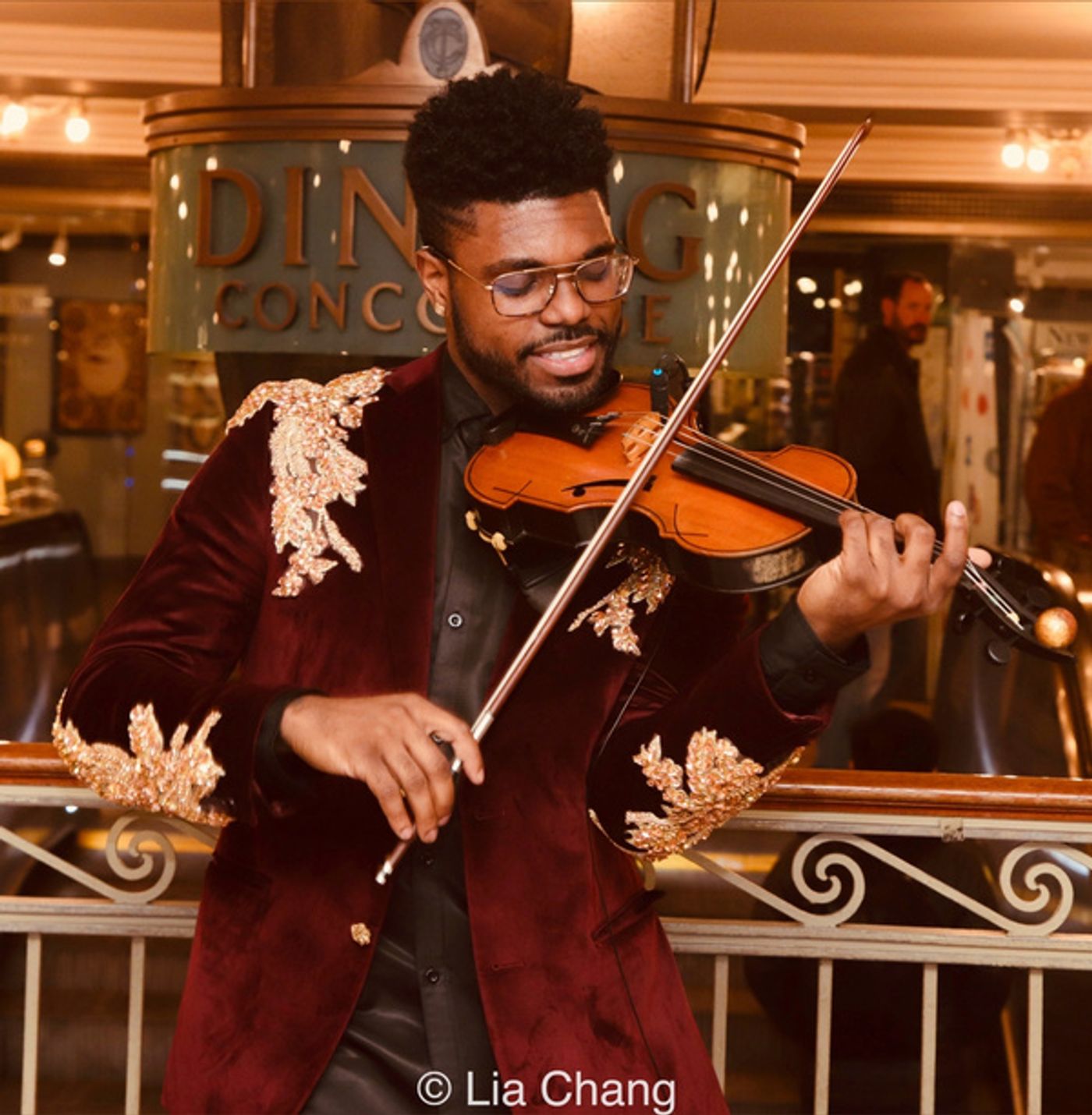 Photos: Edward W. Hardy Brings SUBWAY SERIES To Grand Central Terminal Photos: Edward W. Hardy Brings SUBWAY SERIES To Grand Central Terminal Image