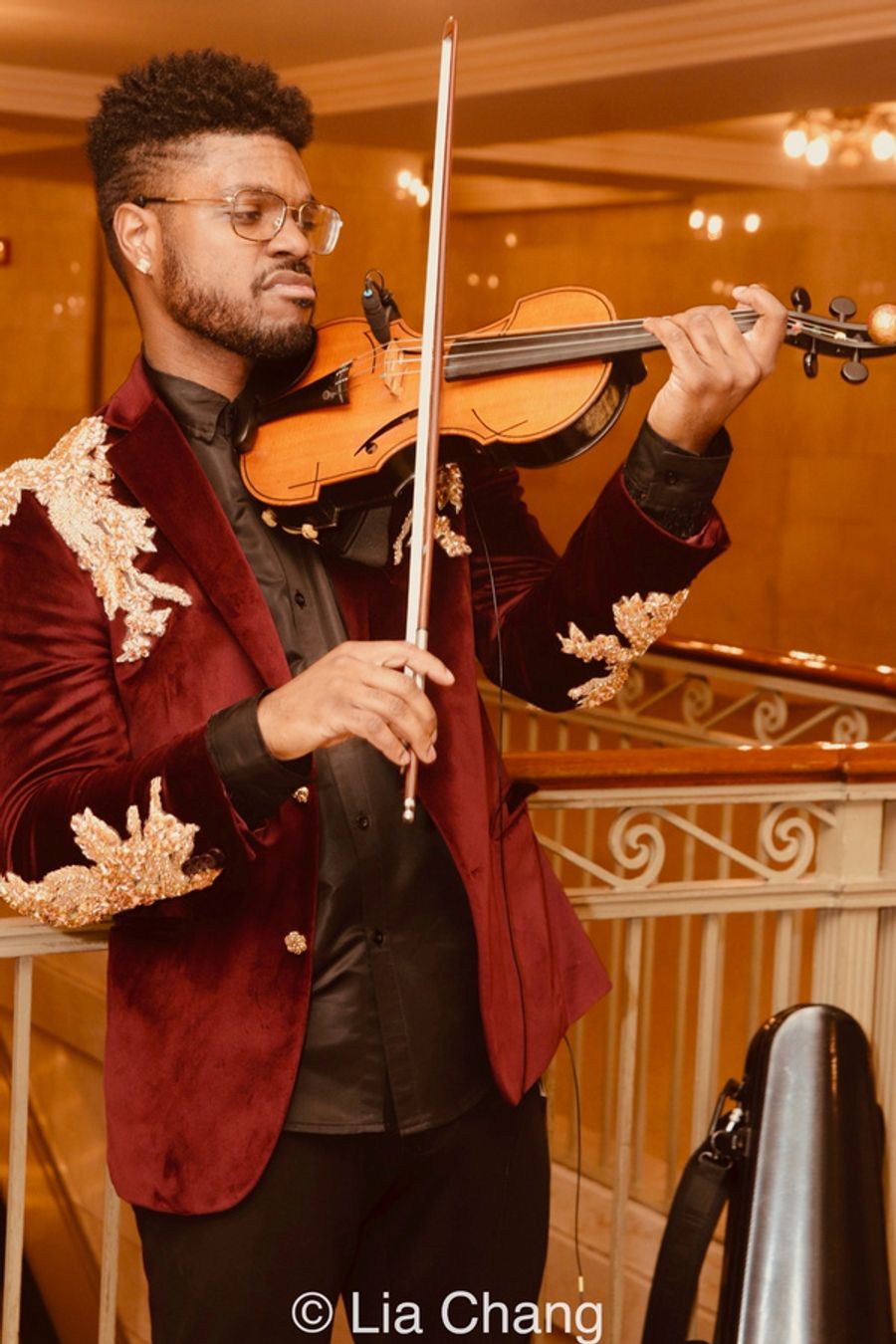 Photos: Edward W. Hardy Brings SUBWAY SERIES To Grand Central Terminal Image