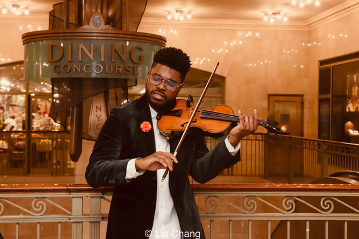 Photos: Edward W. Hardy Brings SUBWAY SERIES To Grand Central Terminal Photos: Edward W. Hardy Brings SUBWAY SERIES To Grand Central Terminal Image