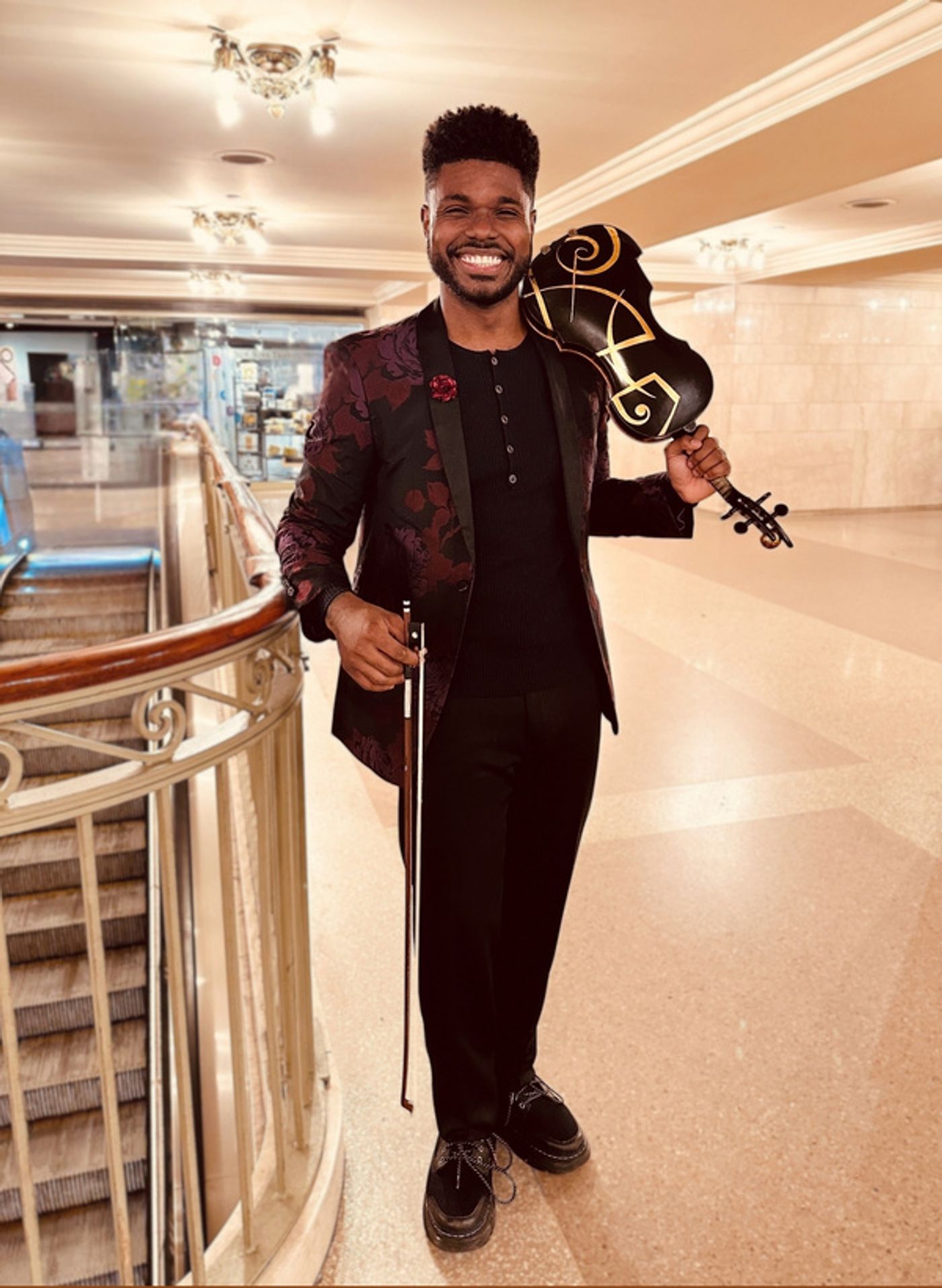 Photos: Edward W. Hardy Brings SUBWAY SERIES To Grand Central Terminal Photos: Edward W. Hardy Brings SUBWAY SERIES To Grand Central Terminal Image