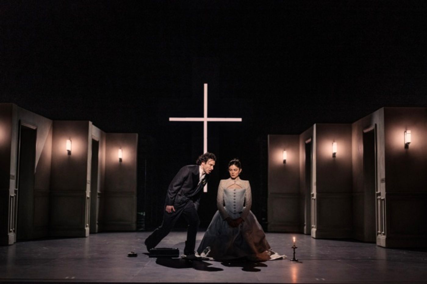 Photos: Monica Barbaro, Lesley Manville and Aidan Turner in LES LIAISONS DANGEREUSES Photos: Monica Barbaro, Lesley Manville and Aidan Turner in LES LIAISONS DANGEREUSES Image