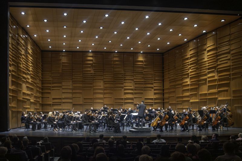Review: ANTONÍN DVOŘÁK’S NEW WORLD SYMPHONY at Knight Theater Image