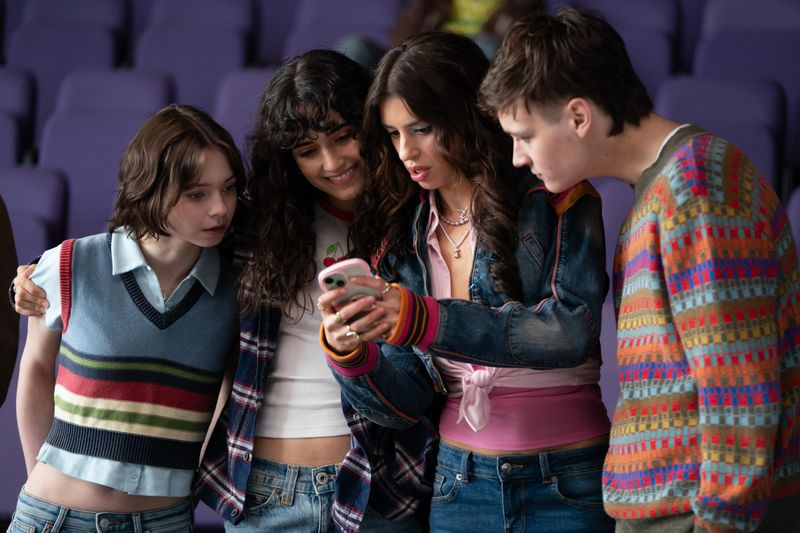 Photos: Emma Myers Returns in A GOOD GIRL’S GUIDE TO MURDER Season 2 First Look — photo 11 of 12