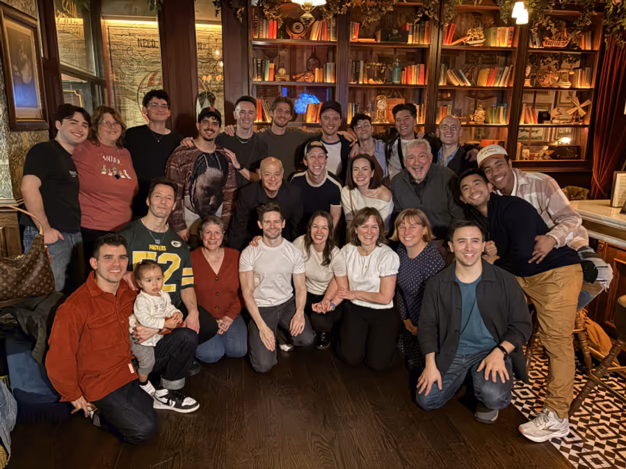Photo: Original NEWSIES Stars Reunite For 14th Anniversary Image